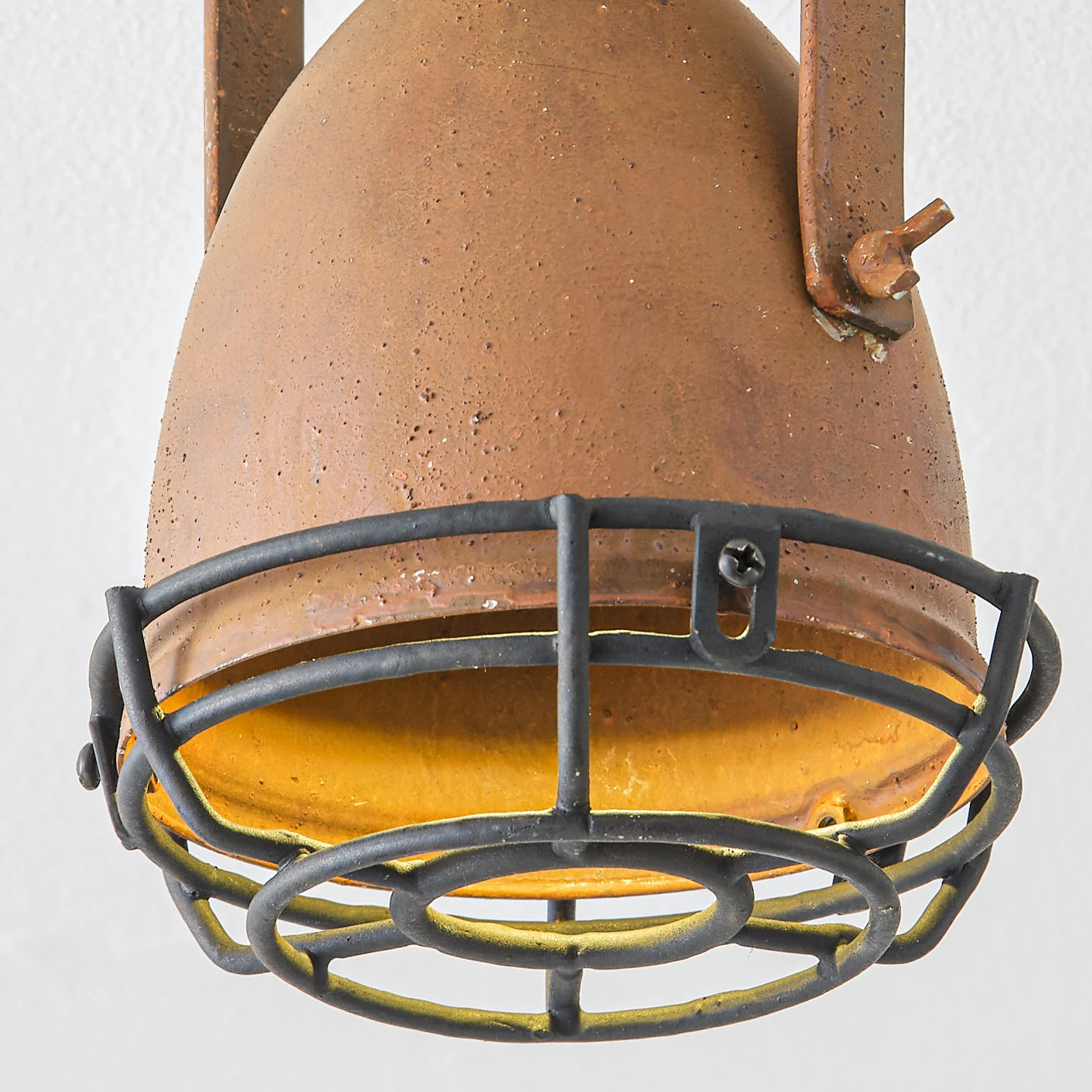 Rust finish texture and front cage close view