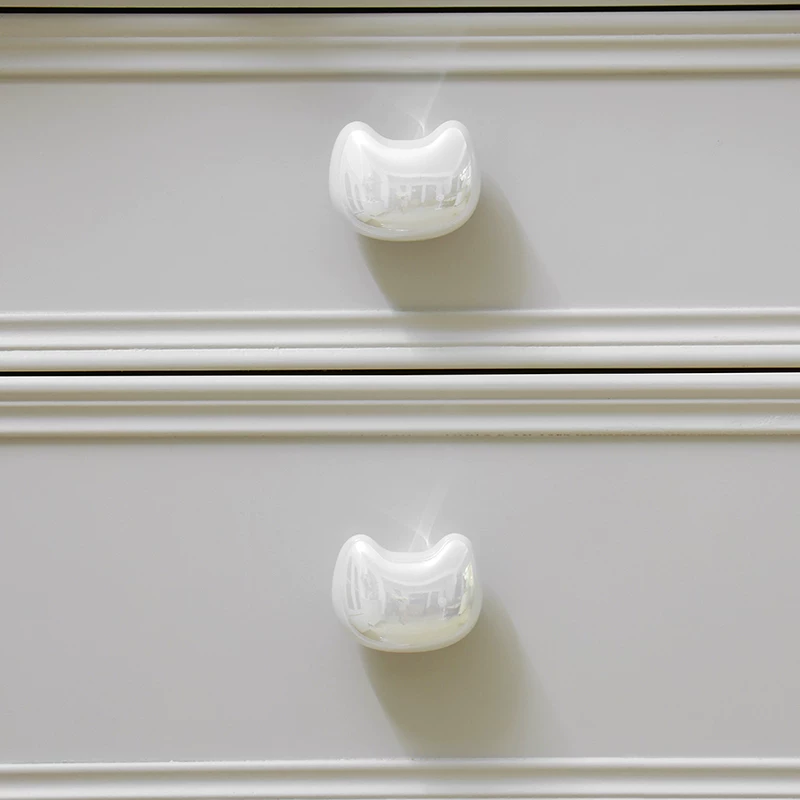 Lucky Cat Pearl Cabinet Knob - image 4