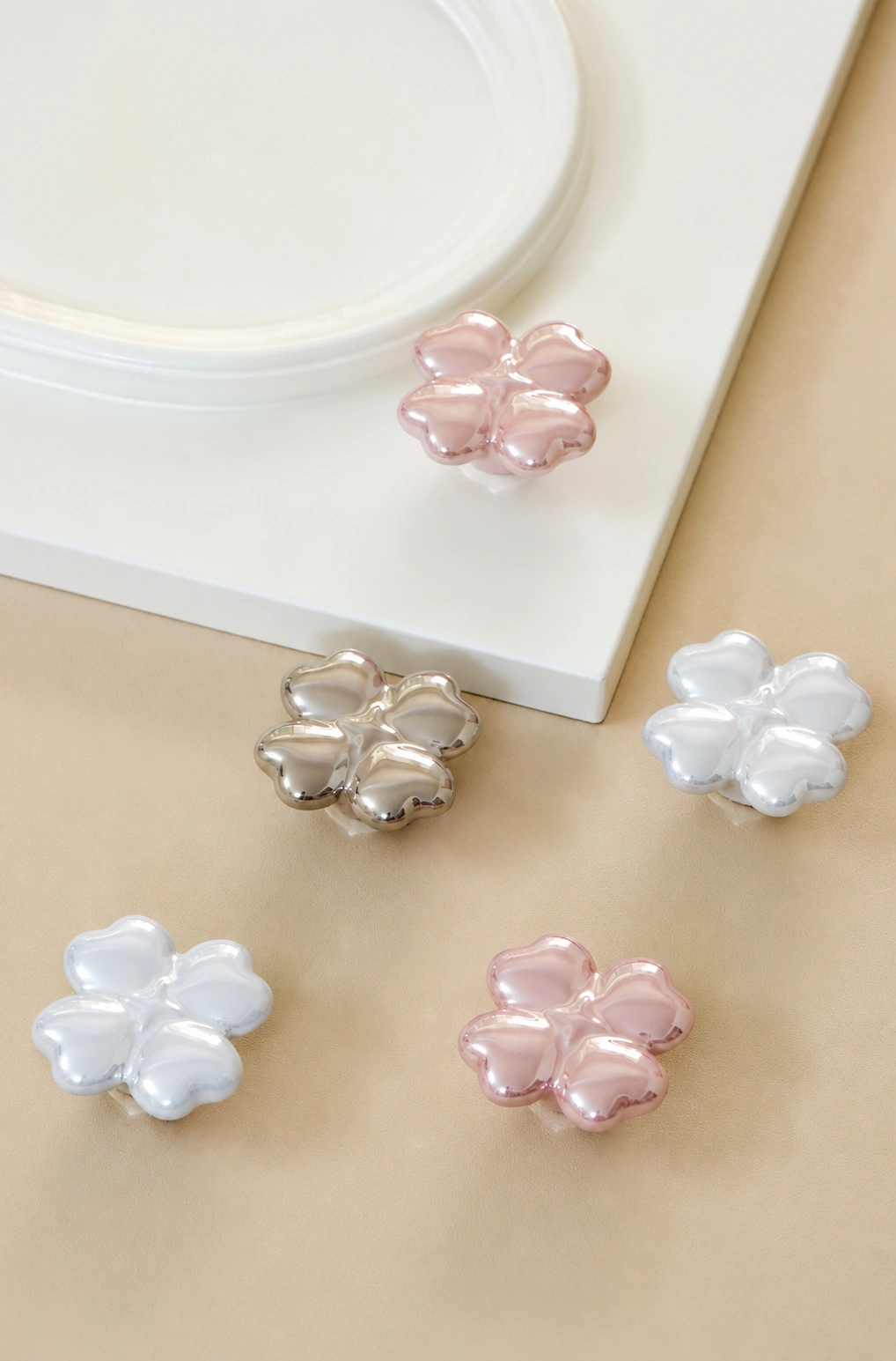 Four-Leaf Clover Pearl Cabinet Knob - image 9
