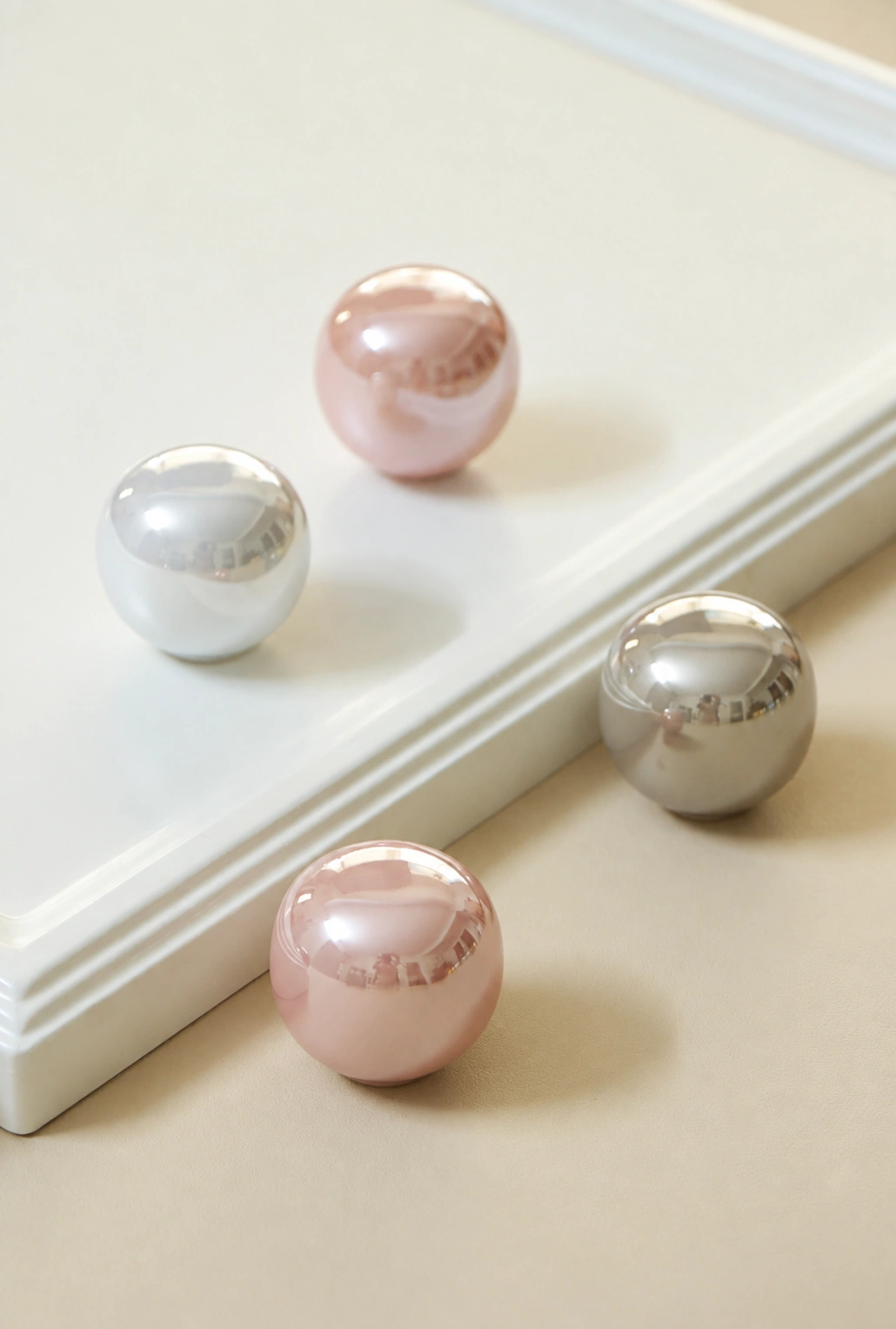 Candy Pearl Cabinet Pull - image 9