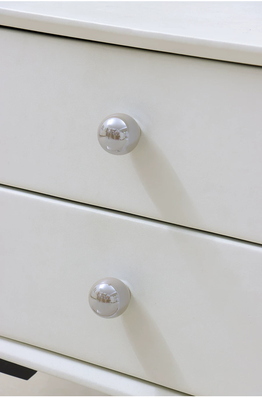 Pearl-Glaze Round Cabinet Knob - image 16